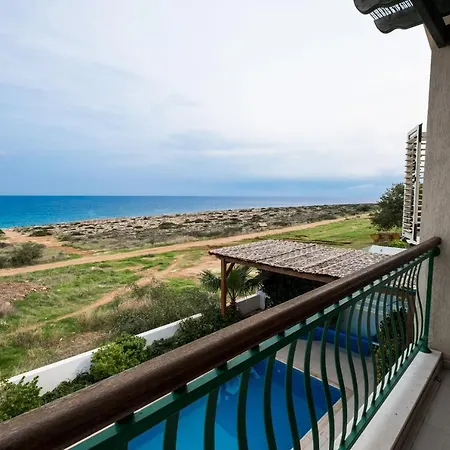 Artisan Seafront 1 Villa