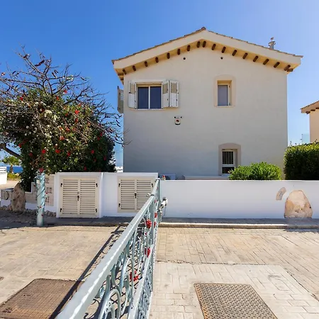 Artisan Seafront 1 Villa *