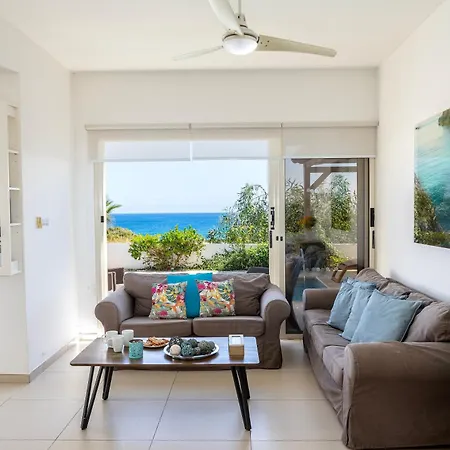 Villa Artisan Seafront 1 *