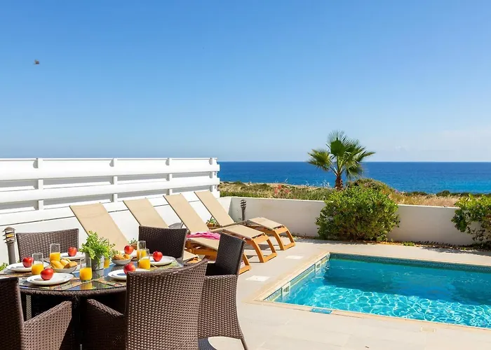 Villa Artisan Seafront 1 *