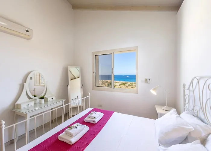 Artisan Seafront 1 Villa