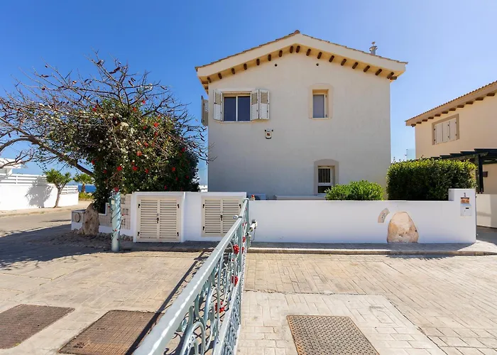 Artisan Seafront 1 Villa *