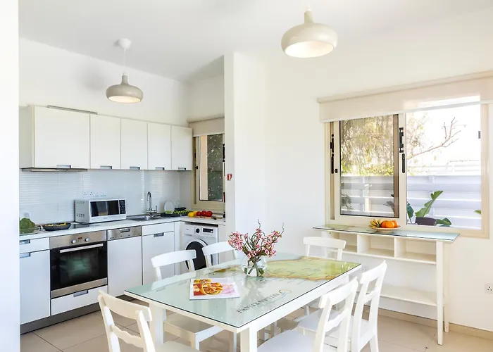 Artisan Seafront 1 Villa *